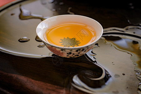 养生误区：这些茶喝多了，小心健康受损